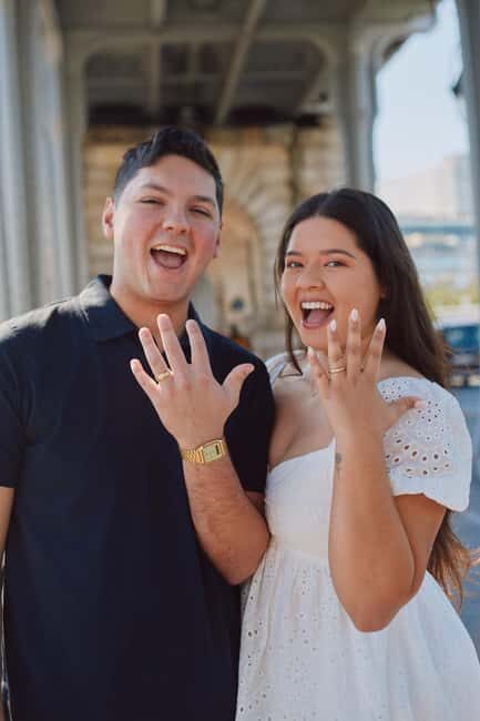 Luxury Paris Couple Photoshoot at Iconic Locations - Authentic Feedback from Participants