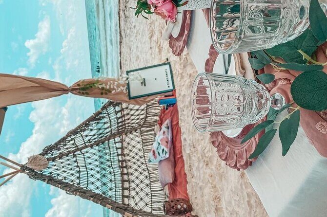 Luxury picnic on the beach - Who Would Love This Picnic?