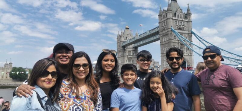 Luxury Private Tour in London with Lunch - Key Points