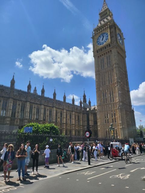 Luxury Private Tour in London with Lunch - What Guides Do Well