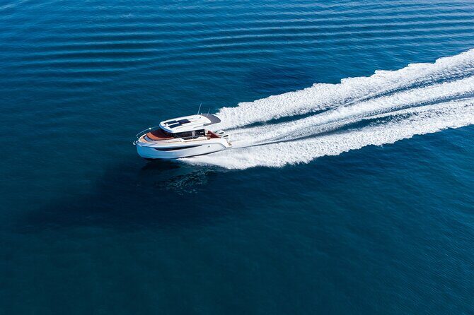 Luxury Private tour on the Kavi 9 Yacht 2025 - Who Is This Tour Best For?