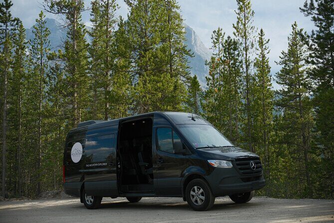 Luxury Private tour to Moraine and Lake Louise from canmore/Banff - The Price: Is It Worth It?