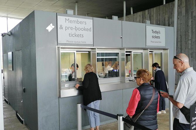 Luxury Private Vehicle Day Hire from & to London via Stonehenge Lacock and Bath - Why This Tour Offers Great Value