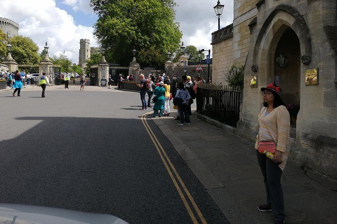 Luxury Private Vehicle Day Hire from & to London via Stonehenge & Windsor Castle - The Itinerary: What to Expect