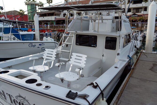 Luxury Private Yacht Charter in Cabo San Lucas Mexico - Key Points