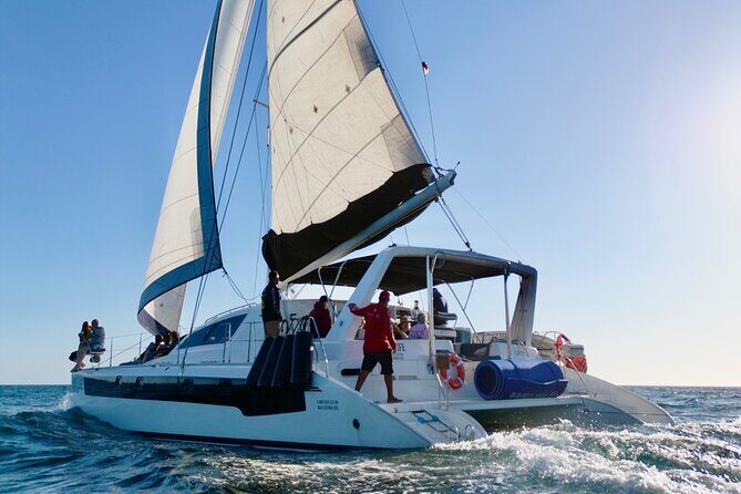 Luxury Sailing catamaran charter in Cabo San Lucas all inclusive - The Overall Value