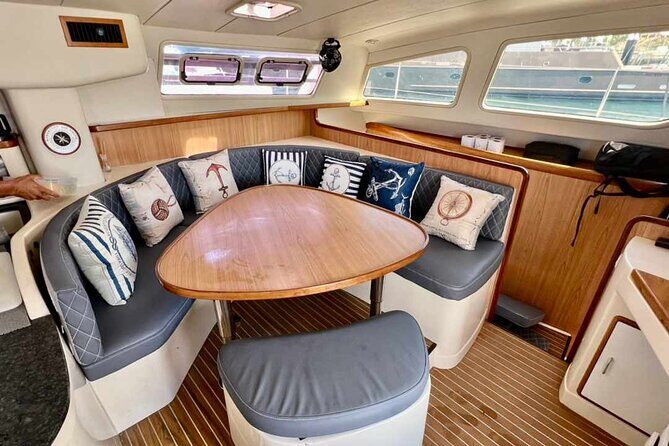 Luxury Sailing catamaran charter in Cabo San Lucas all inclusive - The Sum Up