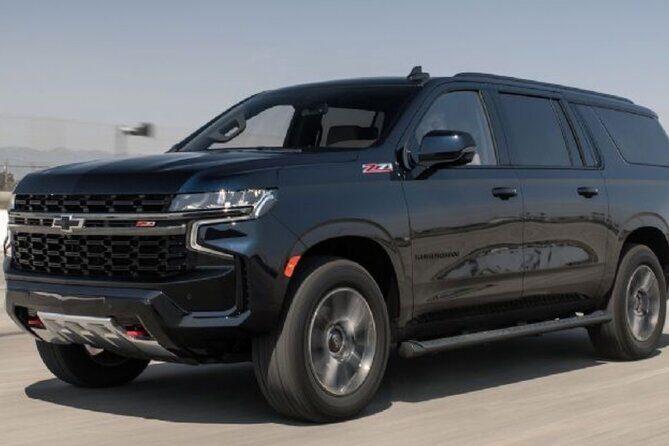 Luxury SUV O'Hare/Midway Airport (Meet & Greet) -> Chicago OneWay - The Ride: Comfort, Technology, and Service