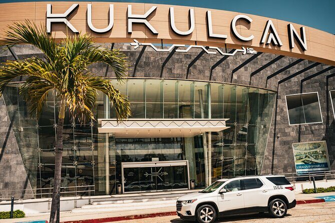 Luxury SUV Transfer from Cancun to Airport, WI-FI Onboard - Who Is It Best For?