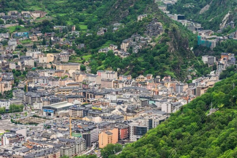 Luxury Tour Andorra and Range Rover Sport challenge from Barcelona - FAQs