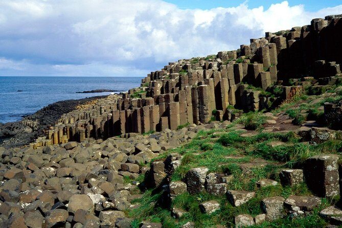 Luxury Tours Belfast. Full day Private Hire Tour for 2- 6 people - FAQ