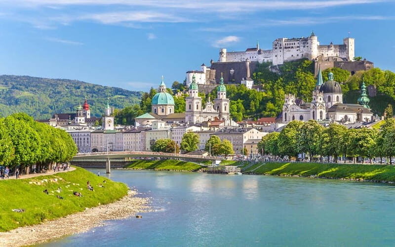 Luxury Van Tour: Salzburg, Hallstatt & More for Your Group - Key Points
