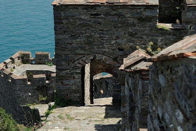 Luxury Yacht Bosphorus Cruise with Stop in Asia - Guide Included - What to Expect from the Tour