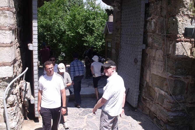 Luxury Yacht Bosphorus Cruise with Stop in Asia - Guide Included - Practical Tips for Booking and Enjoying the Tour