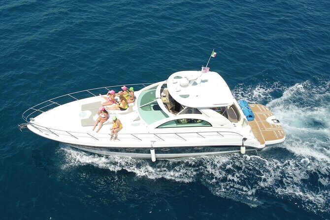 Luxury yacht for private tour EN Cabo San Lucas - The Sum Up
