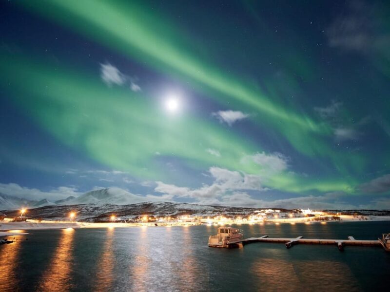 Lyngenalps: Northern Lights Snowmobile Safari - Key Points