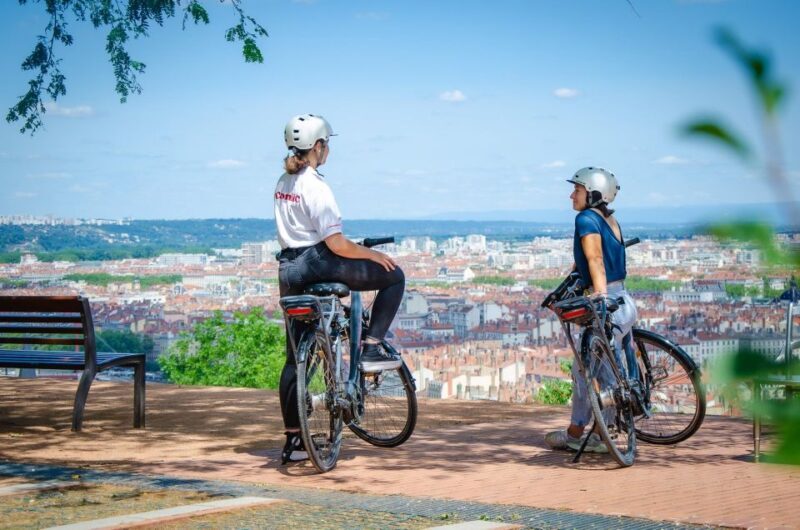 Lyon : 2 hills electric bike tour - Key Points