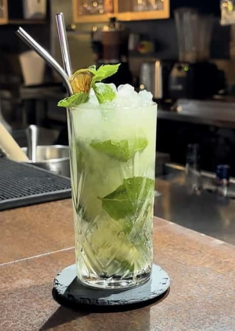 Lyon: Cocktail workshop in your home - Who Will Love This?