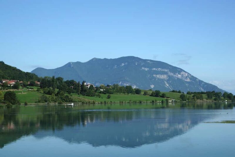 Lyon: Pérouges & Bugey Wine Tour with Tastings - Final Note