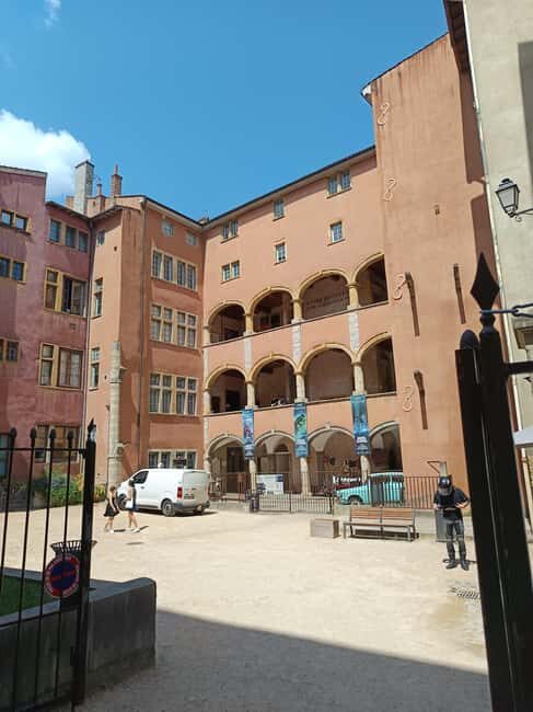 Lyon: Private Walking Tour of the City - Discovering Lyon: A Detailed Look