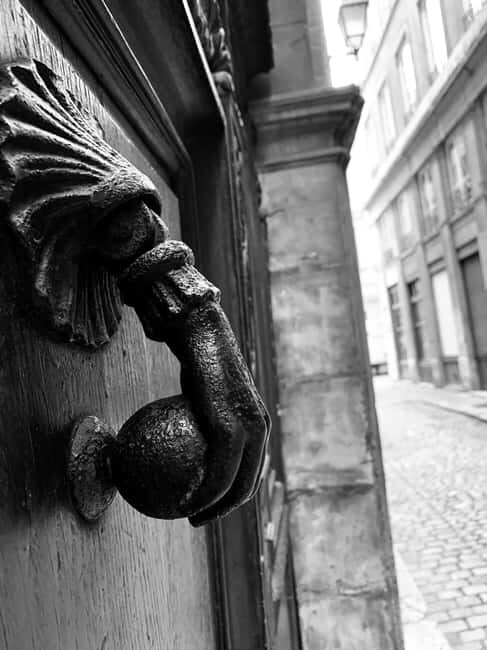 Lyon: Private Walking Tour of "Traboules" in the Old Town - Access and Group Size: What Should You Know?