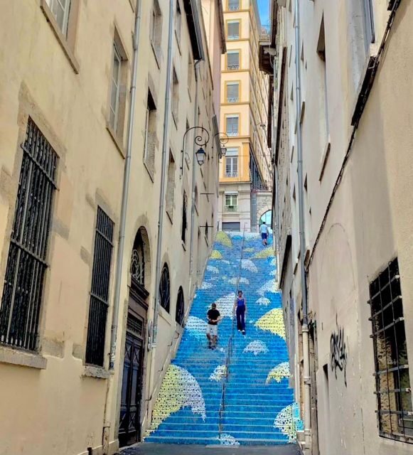 Lyon: Street Art & Street Food Tour - Walking Through Lyon’s Open-Air Art Gallery