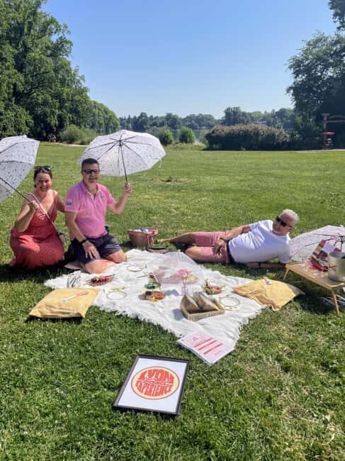 Lyon: Tête d'Or Park Gourmet Picnic Basket - Key Points