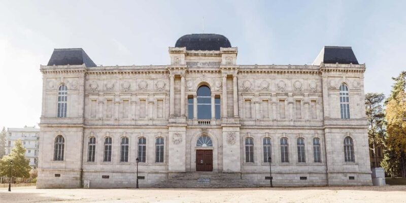 Lyon: Vieux-Lyon and Hidden Renaissance Walking Tour - Practical Details and What to Expect