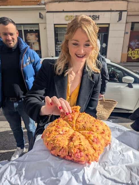 Lyon: Visit and taste the best pastries in Croix Rousse - Key Points