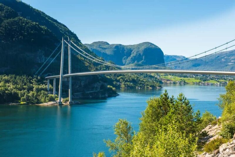 Lysefjord Minibus Excursion and Optional Speedboat Safari - Key Points