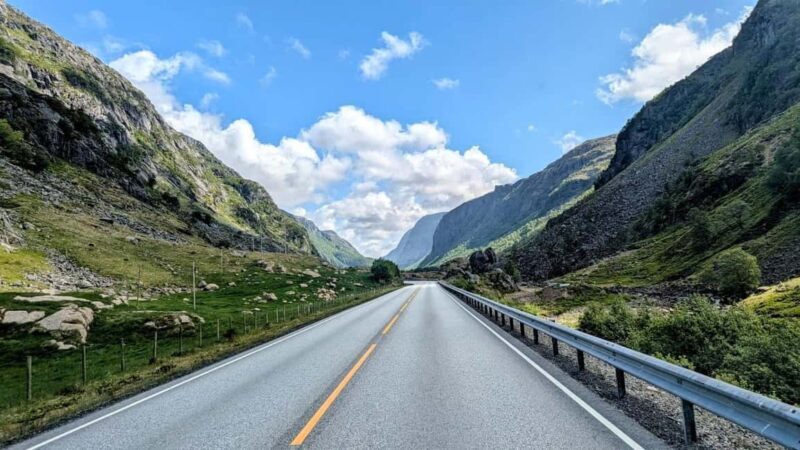 Lysefjord Minibus Excursion and Optional Speedboat Safari - FAQs