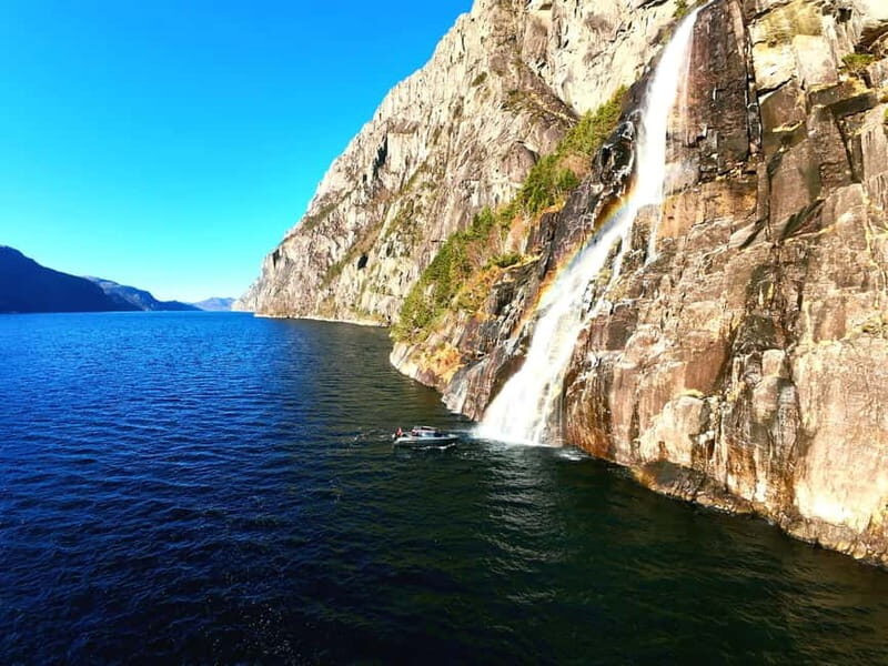 Lysefjord (Stavanger): Boattrip to Preikestolen from Forsand - What to Expect on the Tour