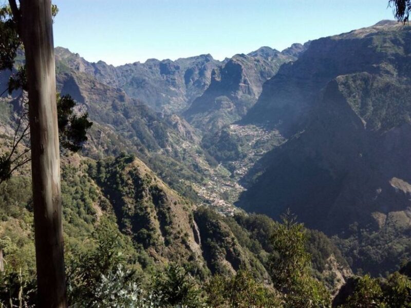 Madeira 2 Full-Day & 1 Half-Day 4x4 jipe Special Tour Combo - The Central Tour: Deep Valleys and Unique Landscapes