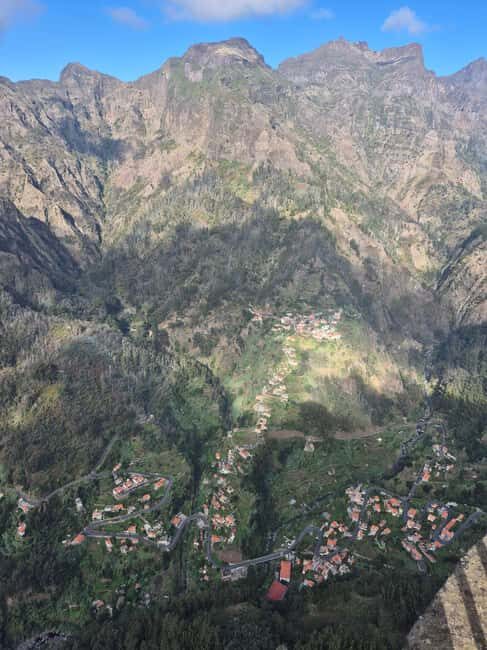 Madeira: Curral das Freiras & Câmara de Lobos Tour - Key Points