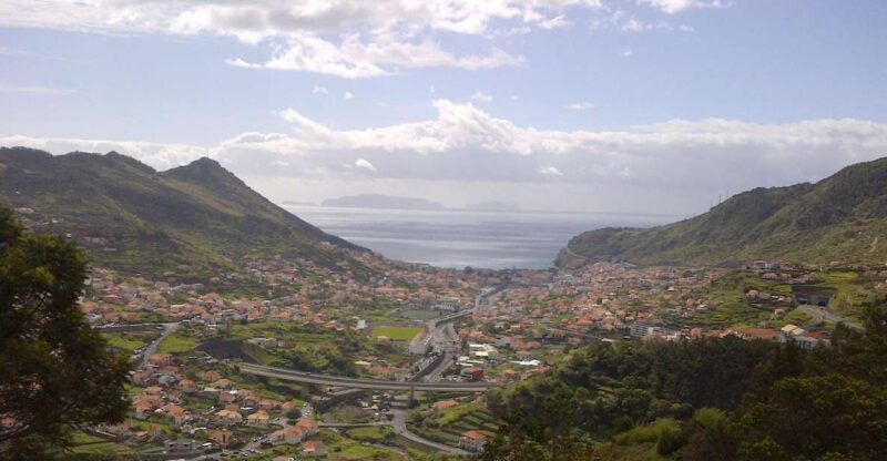 Madeira: Maroços Landscapes 2.5-Hour Guided Walk - Flora and Local Life