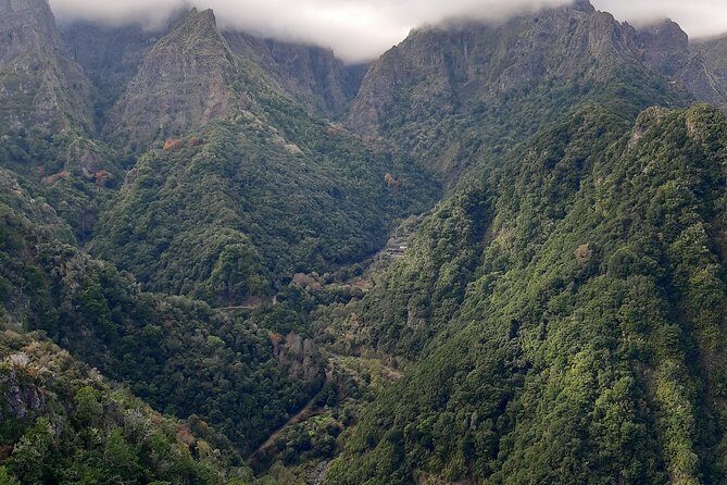 Madeira: Private 1.5-Kilometer Levada dos Balcões Hike PR11 - Who Will Love This Tour?