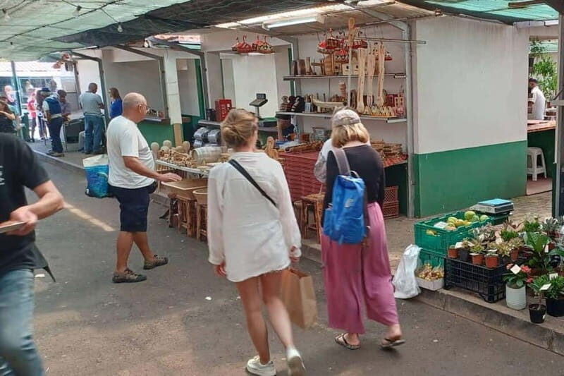 Madeira: Sunday Market Tour with Cristo Rei Viewpoint - Exploring Madeira’s Traditional Markets and Scenic Vistas