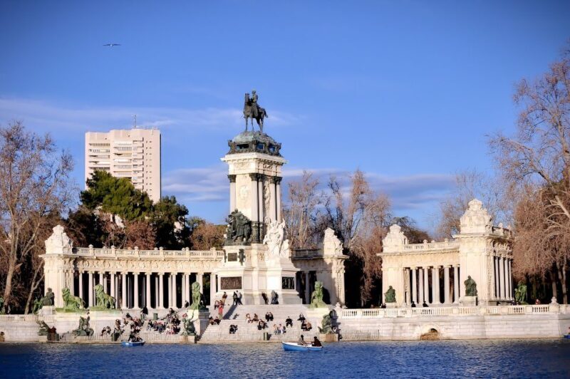 Madrid: 1.5-Hour Retiro Park Guided Walking Tour - A Deep Dive into the Experience