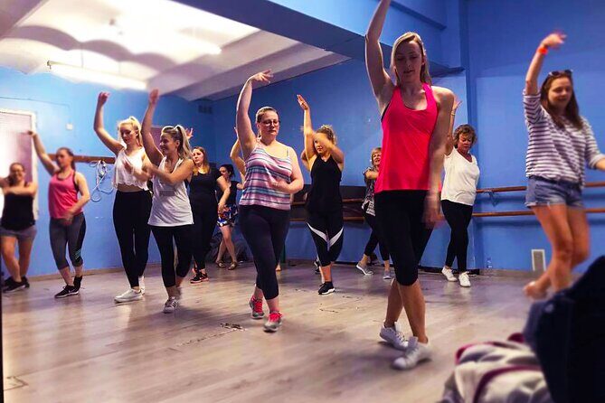 Madrid: 1-Hour Flamenco Class Experience - Who Should Consider This Experience?