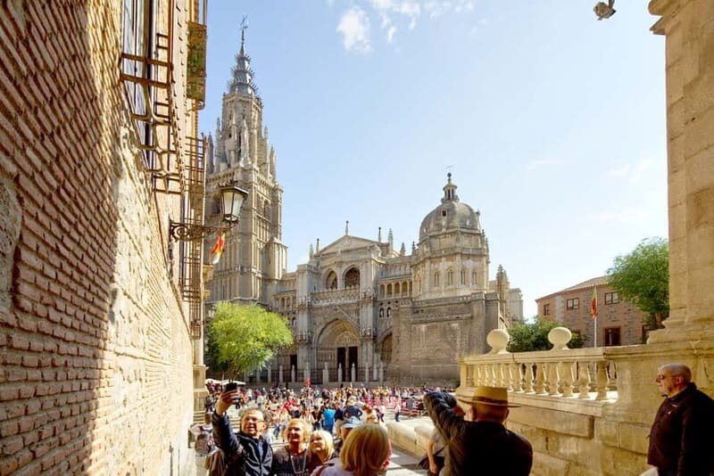 Madrid: 6-Hour Day Trip to Toledo with Guided Walking Tour - Key Points