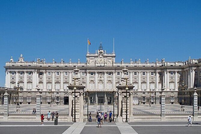 Madrid Afternoon Walking Tour with Royal Palace and Prado Museum - Exploring Madrid in the Afternoon: A Guided Tour of the Royal Palace and Prado Museum