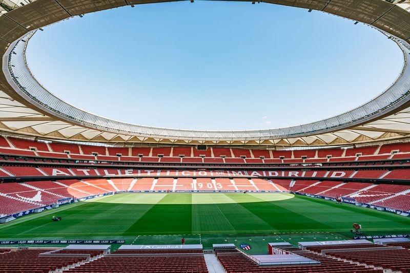 Madrid: Atlético de Madrid Stadium Entry - Pitch-Side Access and the Areas Fans Talk About