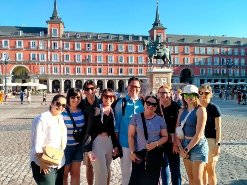 Madrid: Authentic Tapas Evening Tour with a side of History - Key Points