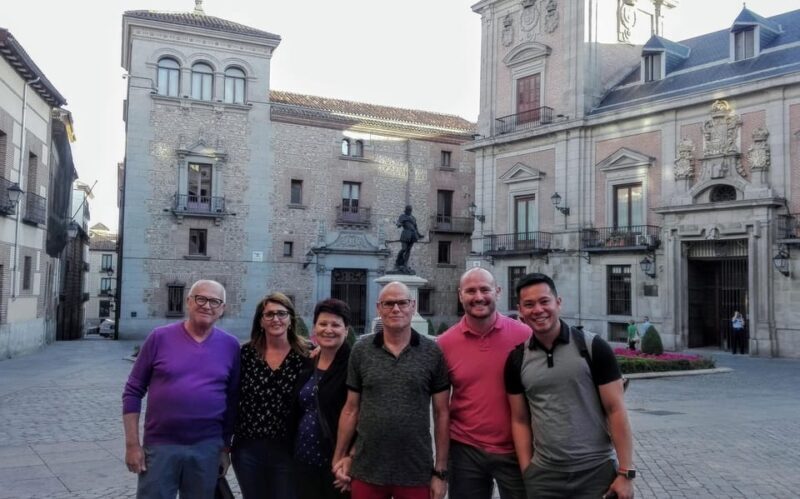 Madrid: Authentic Tapas Evening Tour with a side of History - In Summary