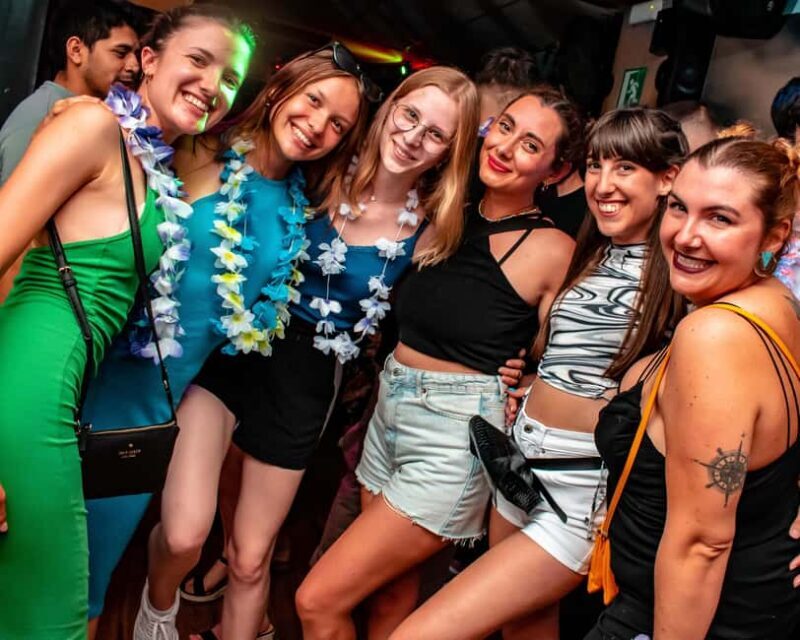 Madrid: Guided walking tour, bachelor party with drinks and show - What to Expect from the Tour