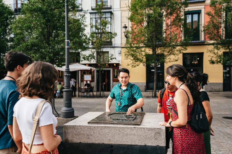 Madrid Highlights + Entrance to Prado Museum - The Meeting Point and Initial Walk