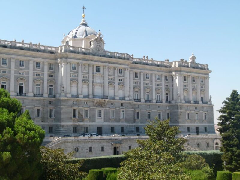 Madrid Historical in French (petit comité & private) - FAQs