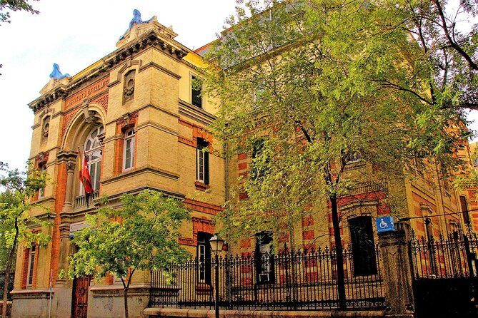 Madrid off the Beaten Path: Private Walking Tour (Customizable) - How the Tour Works