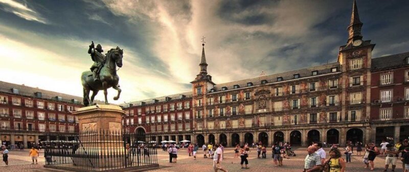 Madrid Old City Guided Walking Tour Semi-Private 12ppl Max - The Itinerary: What You’ll See and Do