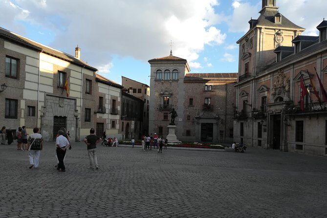 Madrid Old Town Walking Tour with Small Group - A Detailed Look at the Tour Experience